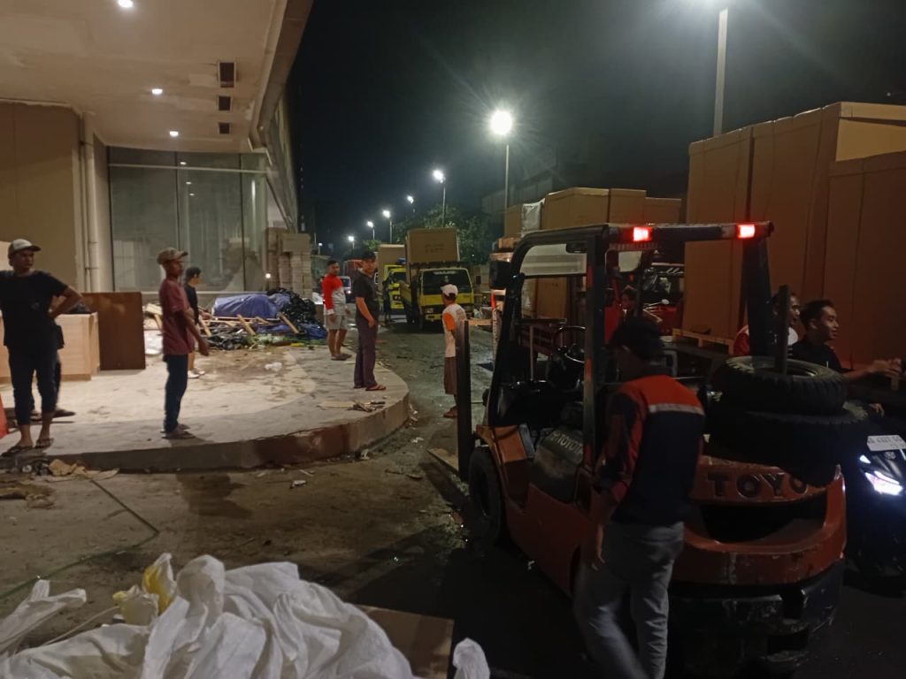 Sewa Forklift Batar Gebang